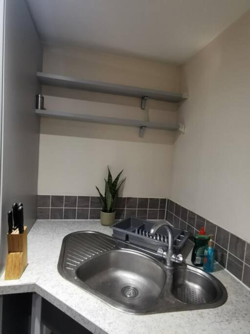 Paramount City View Swindon Extérieur photo
